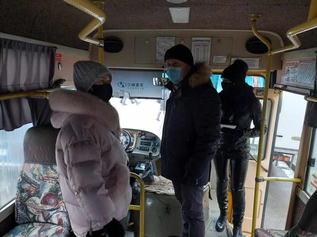 У Полтаві водіїв і пасажирів громадського транспорту перевірили на дотримання карантину