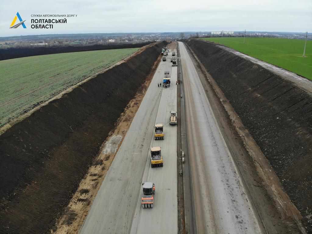На Полтавщині протягом року відремонтували рекордну кількість доріг. ВІДЕО