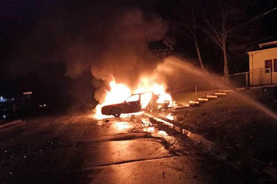 У Глобиному на Полтавщині сталася ДТП: постраждали двоє людей, один з автомобілів загорівся. ФОТО