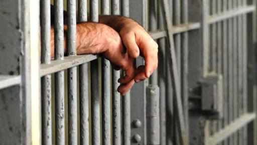 Решту життя за гратами проведе полтавець, який убив пенсіонерку заради двох алюмінієвих бідонів