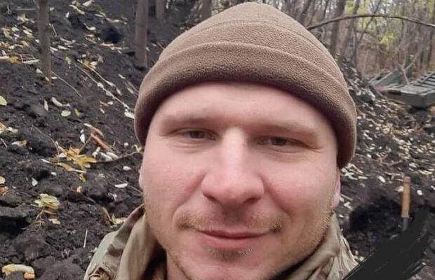 У районі проведення ООС ворожий снайпер убив військовослужбовця 56 ОМПБр Олега Андрієнка