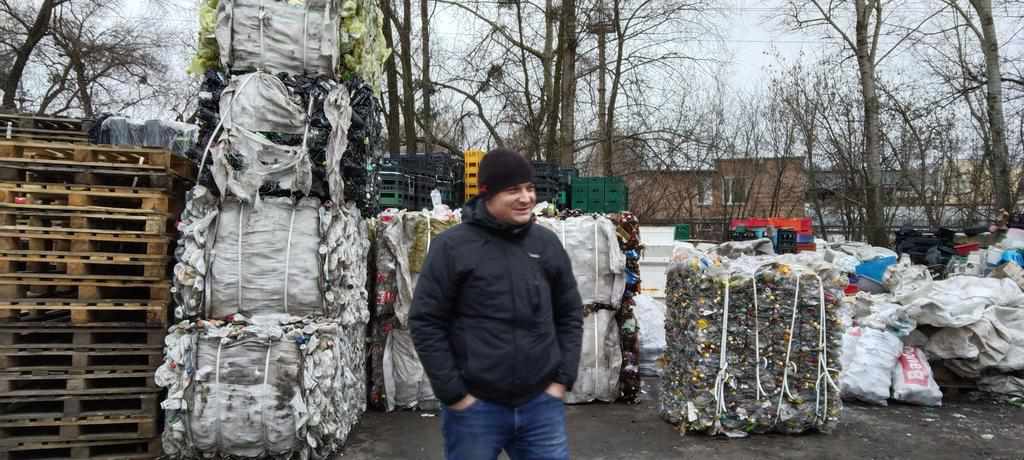 Заробити на смітті у Полтаві під час COVID-19: куди та яку вторсировину здати на переробку та як виживає такий бізнес. ФОТО. ВІДЕО