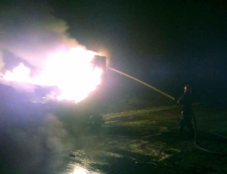 На Полтавщині вщент згоріла вантажівка