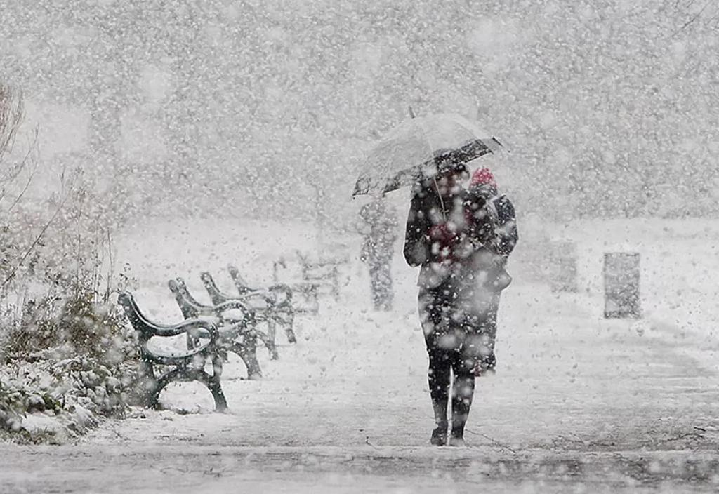 Зона зі снігопадами: якою сьогодні буде погода на Полтавщині