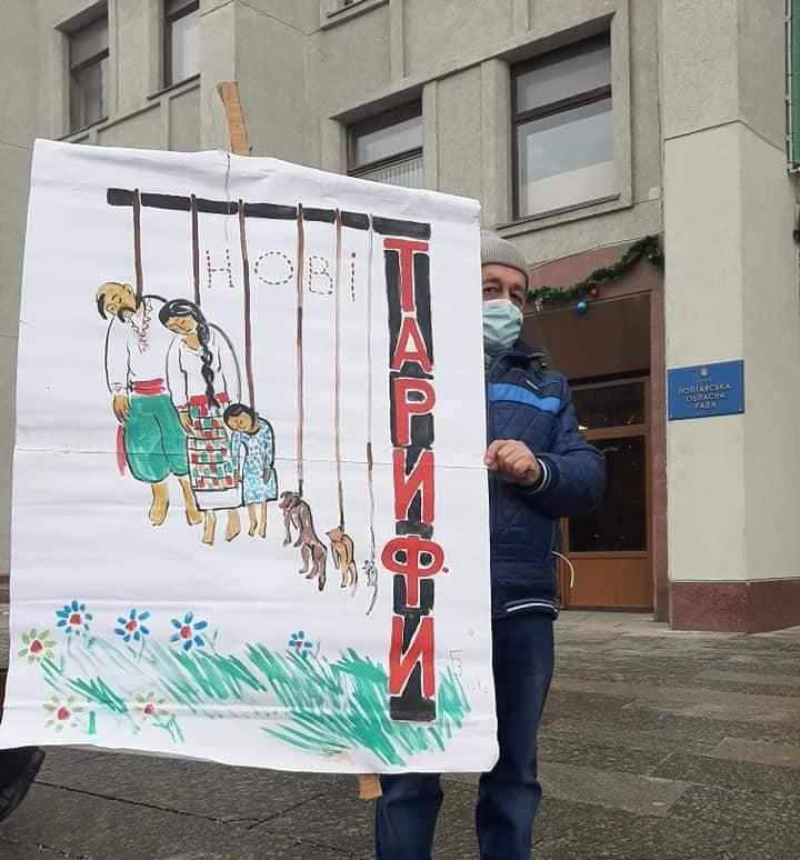 Тарифний мітинг у Полтаві: акція біля пам’ятника, автопробіг та сюрприз біля ОДА. ФОТО. ВІДЕО