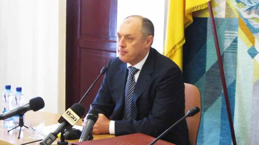 Розлучений безхатько з двома дітьми vs мер-благодійник – хто насправді Олександр Мамай?