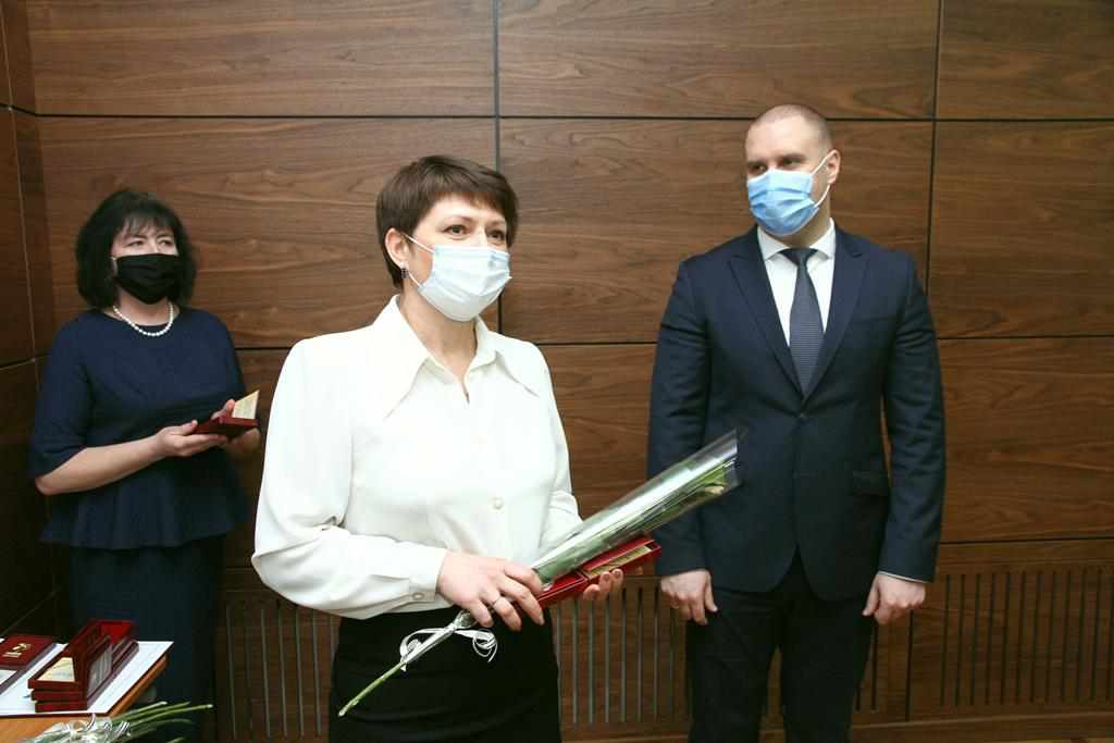 Лікарі, освітяни й комунальники: діячі з Полтавщини отримали державні нагороди