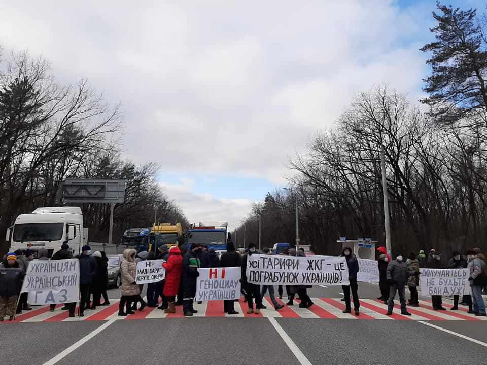 У Полтаві знову перекрили автодорогу Київ-Харків: утворився затор