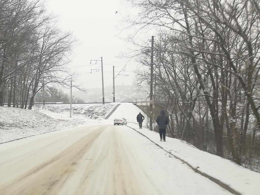 У Полтаві діти не можуть доїхати на уроки: школа просить допомоги
