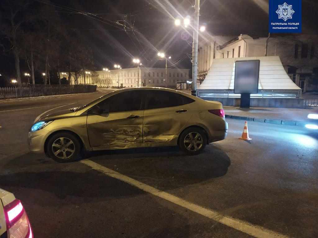 У Полтаві нетверезий водій скоїв ДТП і втік з місця події. ФОТО