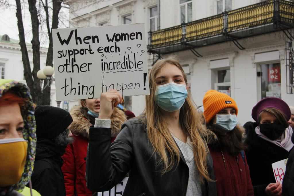 Марш жінок у Полтаві: за рівність насправді, а не на папері. ФОТО