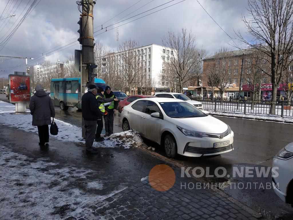 У центрі Полтави сталася ДТП. Фотофакт