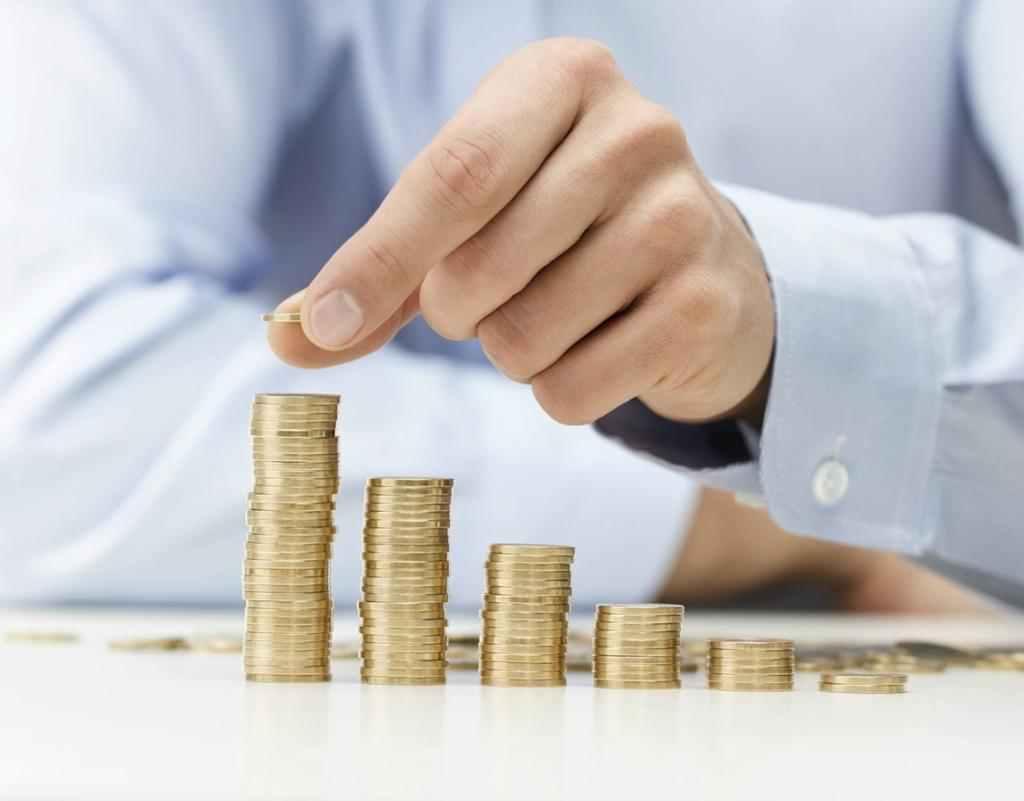 Зарплати учителям планують підняти на 33,5%