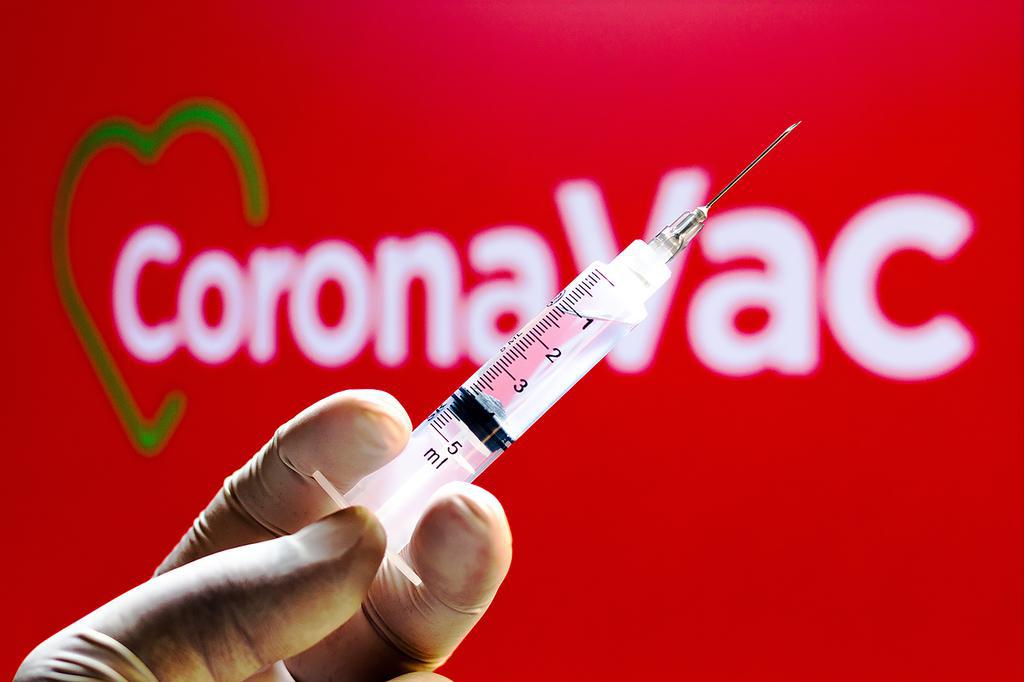 Сьогодні в Україну може прибути нова вакцина CoronaVac