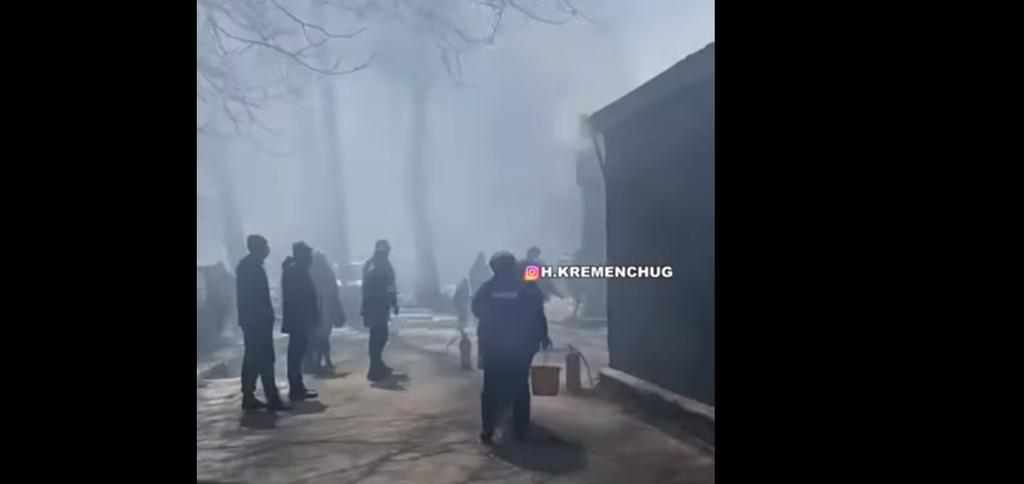 У Кременчуці біля  супермаркету «Маркетопт» виникла пожежа. ВІДЕО