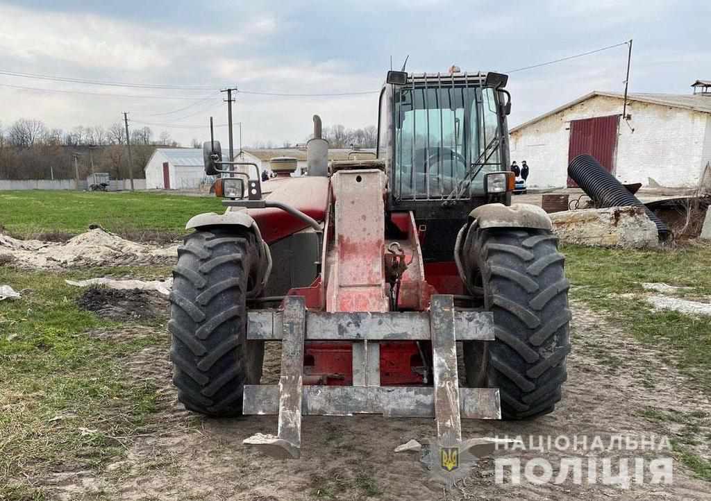 На Полтавщині під колесами трактора загинув чоловік