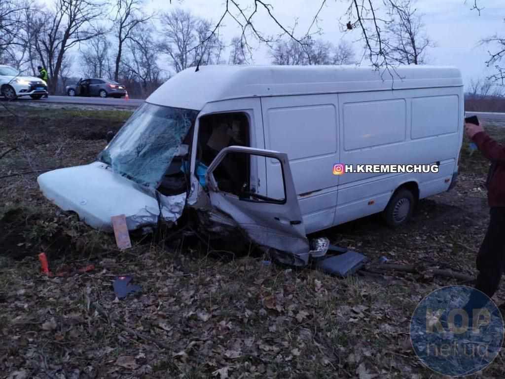 У Полтавському районі в ДТП загинув чоловік: водій і пасажир могли бути напідпитку. ВІДЕО, ФОТО