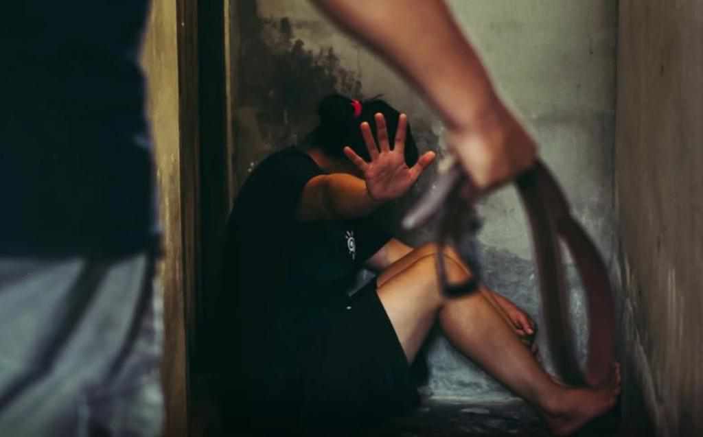 10-річну дитину серед ночі вигнали з дому: випадок насилля у Полтаві