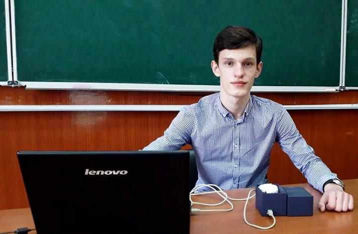 Полтавський учень винайшов прилад для вимірювання забруднення повітря: гірше України лише в Китаї