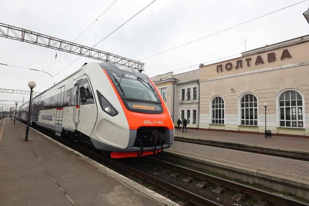 Укрзалізниця тестує новий поїзд, випущений на Полтавщині