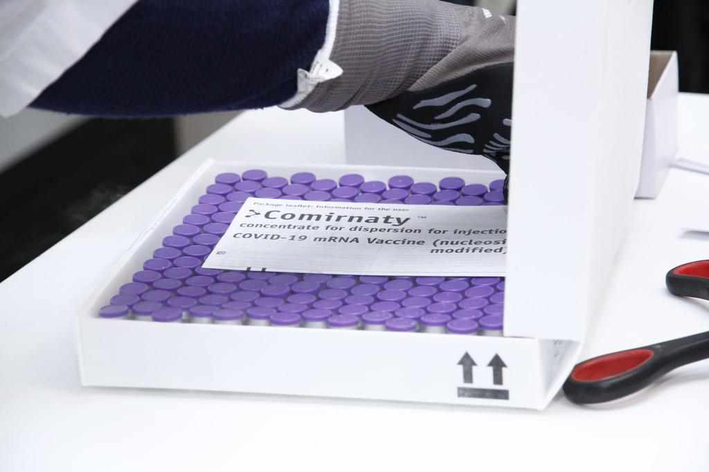 Полтавщина отримала вакцину від Pfizer: скільки доз та для кого