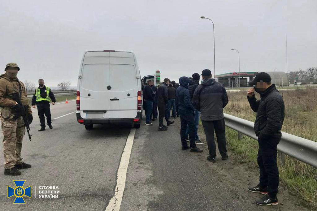 На сесію Харківської міськради прямували «тітушки» з трьох регіонів: серед затриманих є полтавці