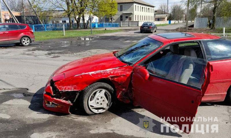 ДТП на Полтавщині: травмувалися водій легковика та «швидкої»