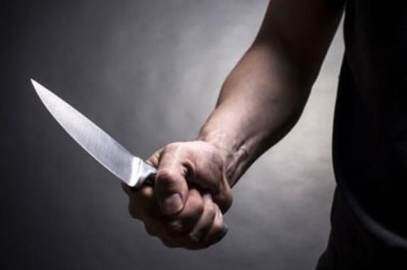 У Полтаві в дворі багатоповерхівки 22-річному чоловікові завдали ножових поранень