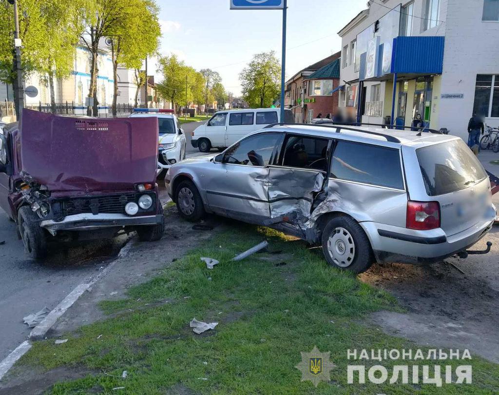 ДТП на Полтавщині: нетверезий водій відправив у лікарню двох людей