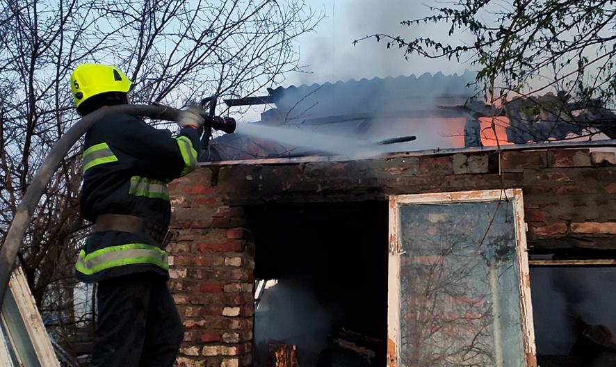 На Полтавщині чоловік отримав опіки в пожежі