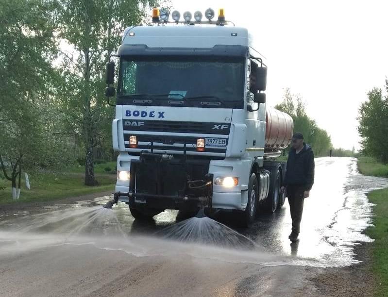 На Полтавщині через недбалість водія відмивали кілометрову ділянку шляху