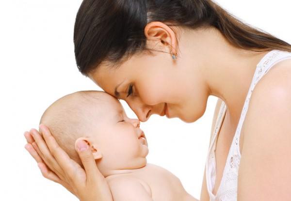 Основні правила догляду за новонародженим