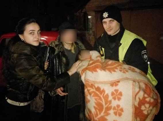 У Полтаві врятували трирічну босу дитину, яка ледь не замерзла на вулиці
