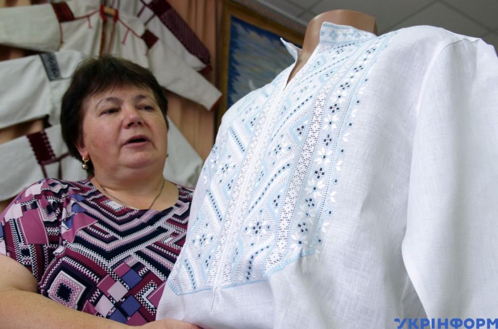 Обіцянки не цяцянки: чи допоможе держава зберегти унікальну традицію решетилівської вишивки білим по білому?