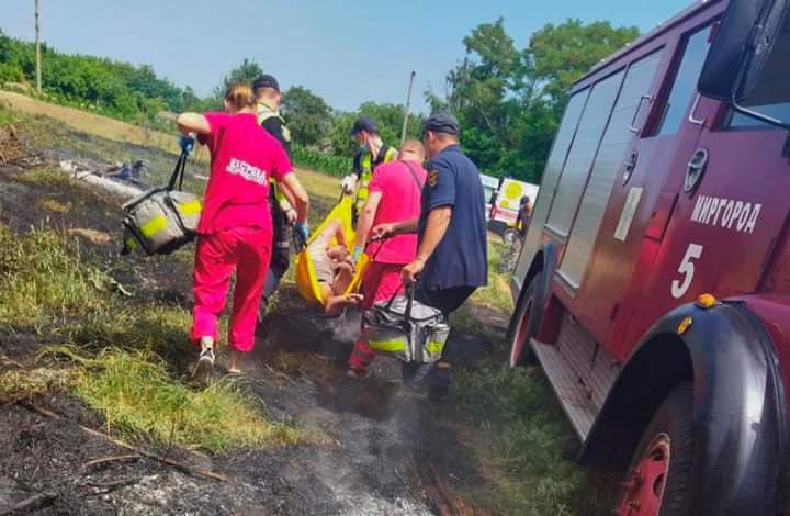 На Полтавщині двоє пенсіонерів гасили пожежу на луках, чоловік два дні пробув у реанімації