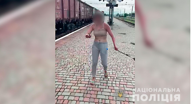 На Полтавщині дівчина ножем порізала поліцейського