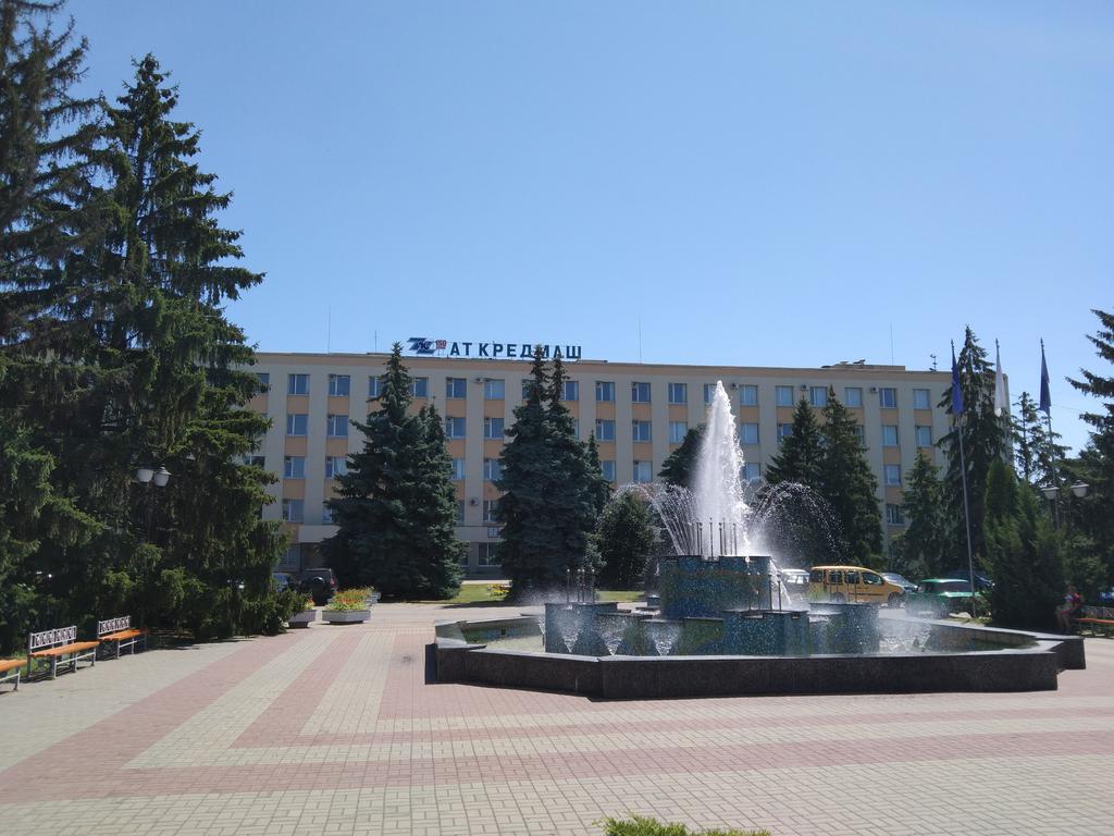 Фонтани у Кременчуці: чи всі працюють у спеку. ФОТО