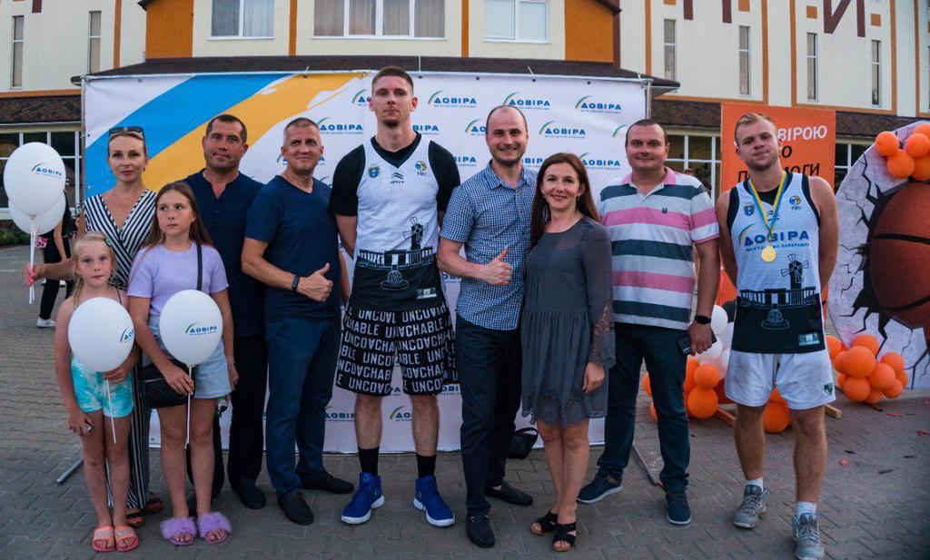 Один з кращих данкерів України виступив на турнірі баскетболу «З Довірою до перемоги» у Миргороді