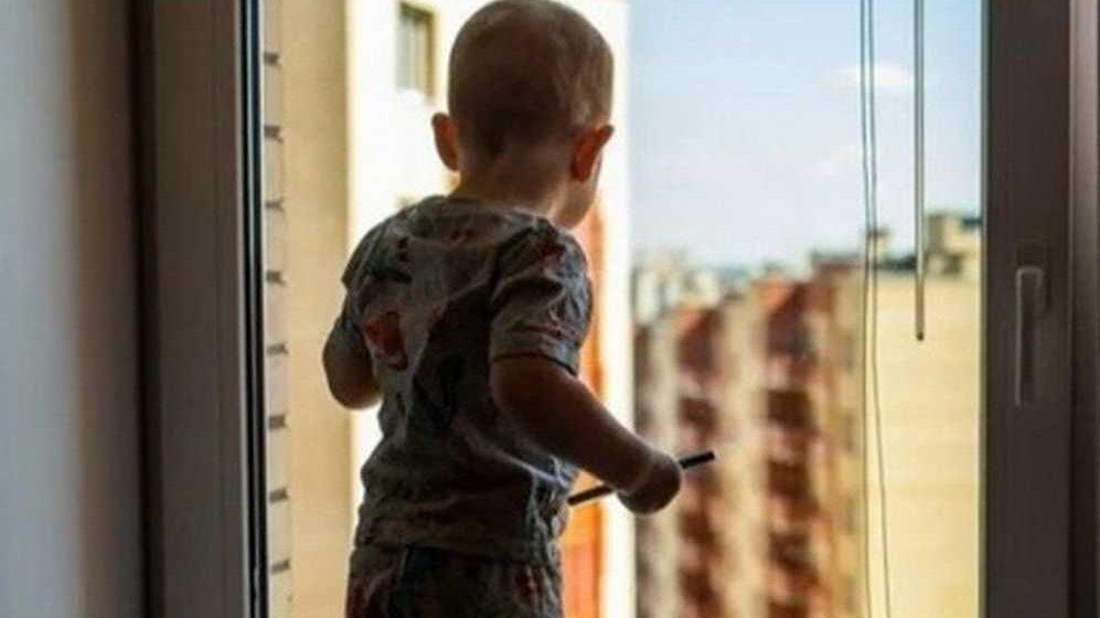 Дитина випала з вікна й отримала травми: інцидент на Полтавщині