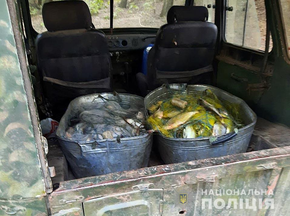 Машину з уловом знайшли на березі: на Полтавщині браконьєри «порибалили» на 100 тисяч гривень