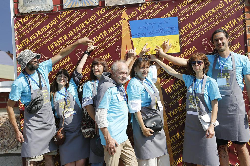 В музеї на Полтавщині прготягом місяця створюватимуть гігантів
