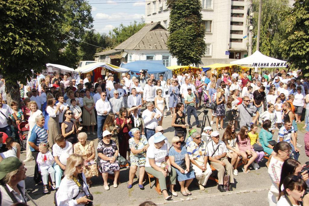 «Решетилівська весна»: наймолодше місто на Полтавщині фестивалить. ФОТО