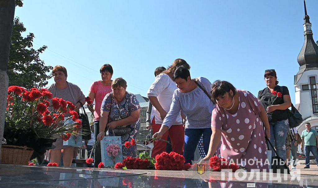 На Полтавщині вшанували загиблих працівників органів внутрішніх справ