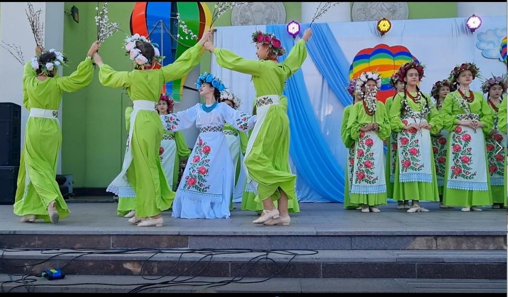 З піснями, танцями та презентацією колективів і гуртків: ОЦЕВУМ провів День відкритих дверей у Полтаві. ФОТО