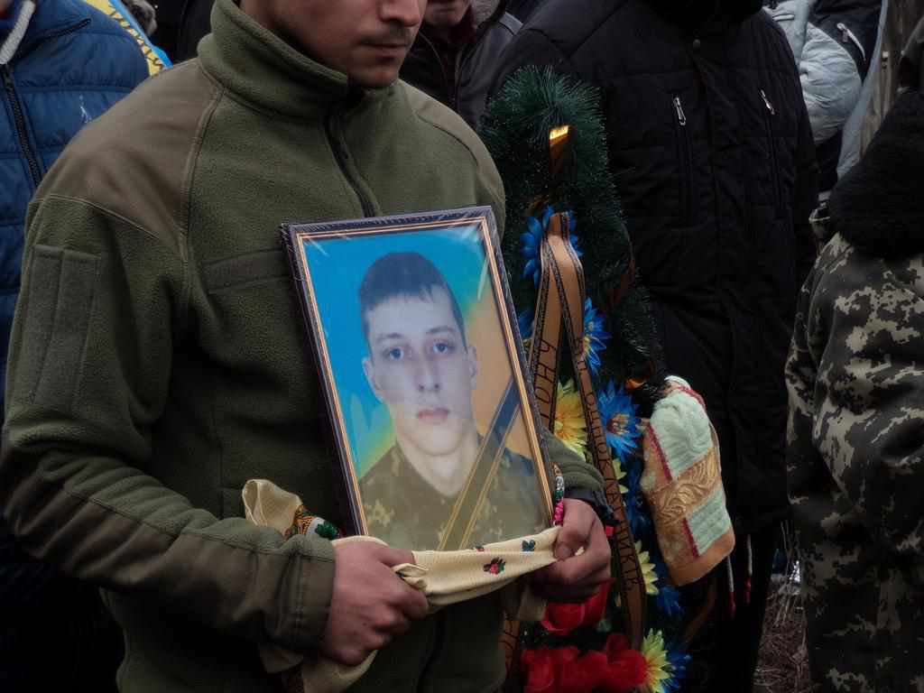 На Полтавщині поховали двадцятирічного атовця Антона Дзерина