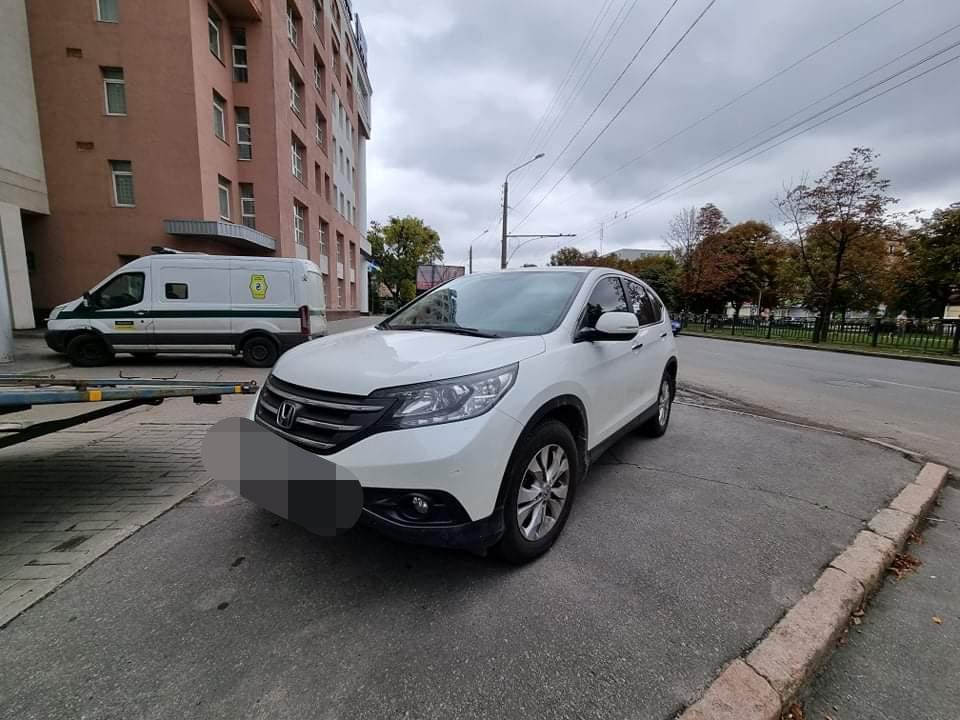 У Полтаві СБУ конфіскувала авто депутата міськради. ОНОВЛЕНО. ФОТО. ВІДЕО