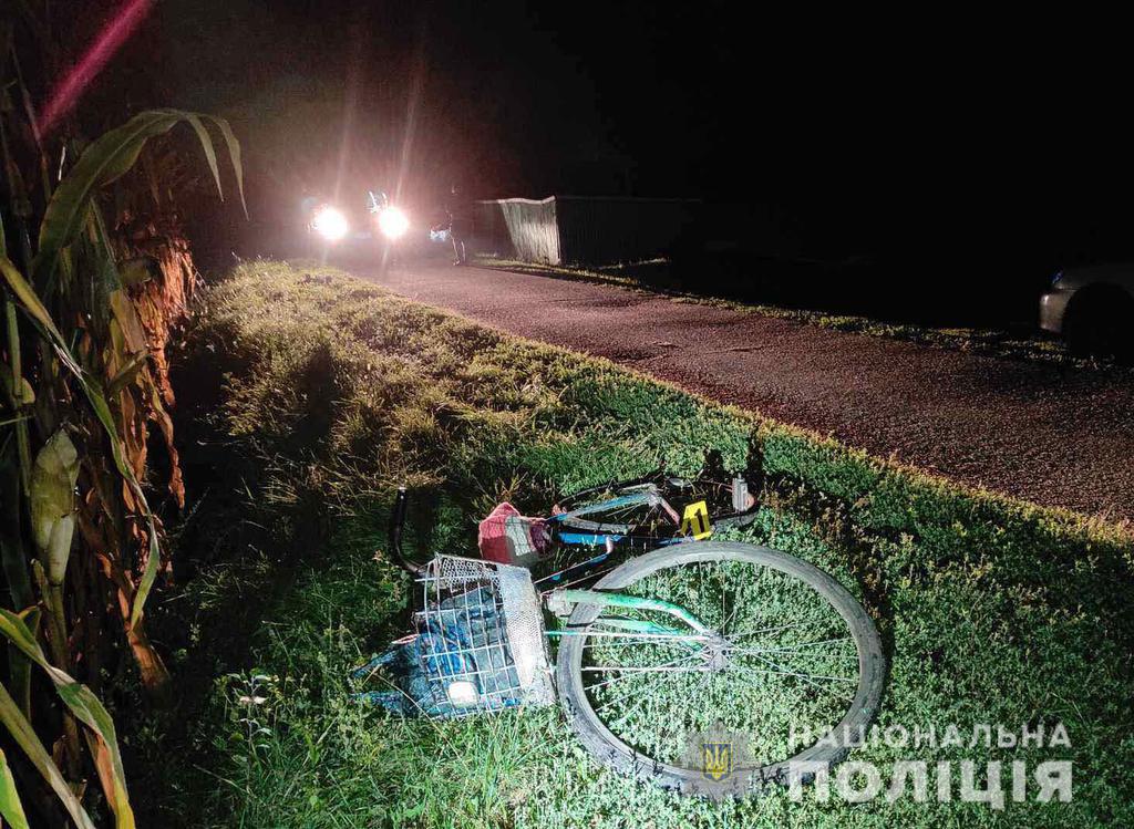 На Полтавщині 50-річний мотоцикліст збив велосипедиста і втік