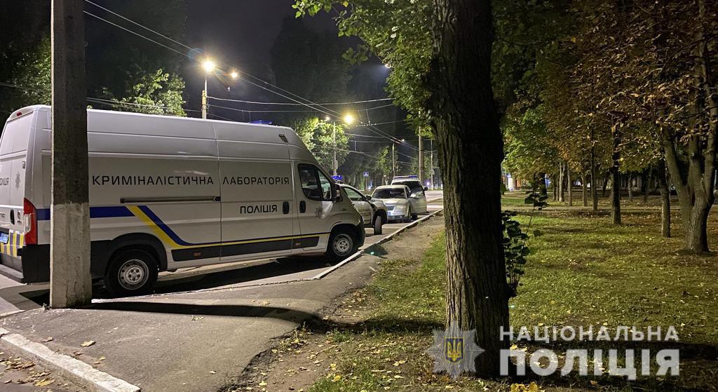 Смертельна різанина на Полтавщині: один помер, інший в лікарні,  поліція шукає кривдника