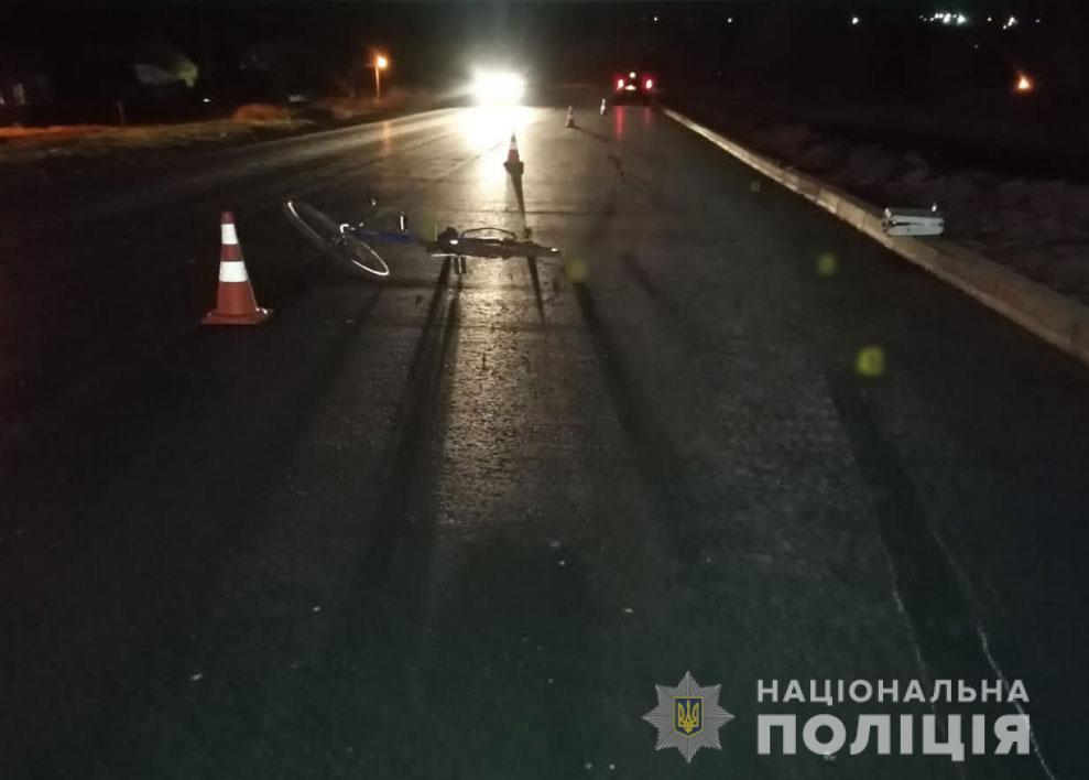 ДТП на Полтавщині: легковик зіткнувся з велосипедистом