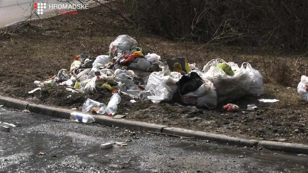 Полтавський дендропарк завалений сміттям